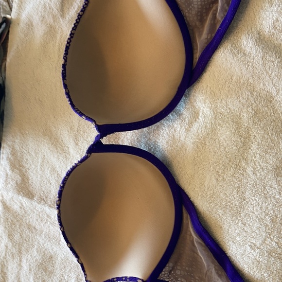Victoria’s Secret sexy & beautiful purple lace push-up bra size 36DD - Picture 4 of 4